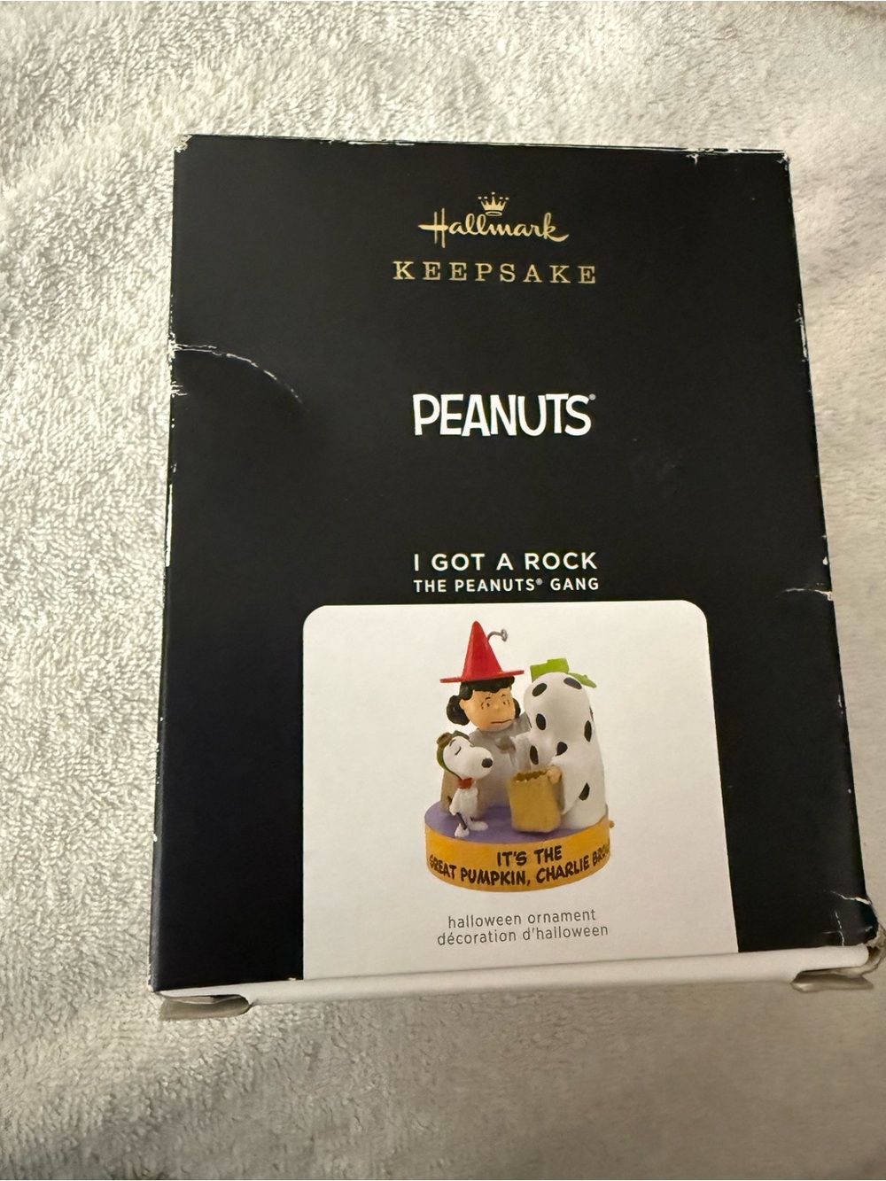 2021 “I Got A Rock” The peanuts gang magic sound Halloween ornament.